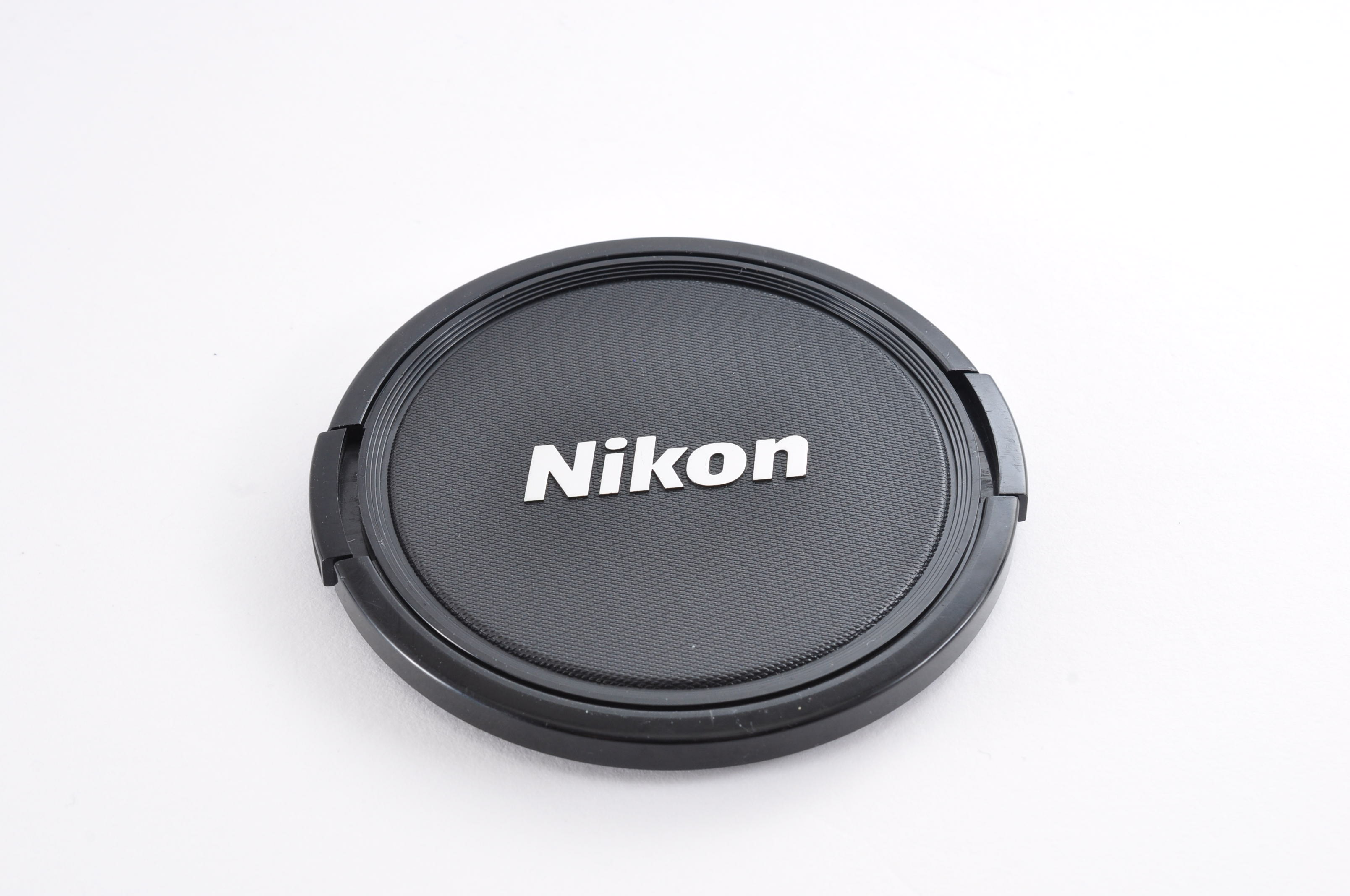 Nikon 80-200mm f/2.8D ED AF Zoom Nikkor Lens + Hood [Near