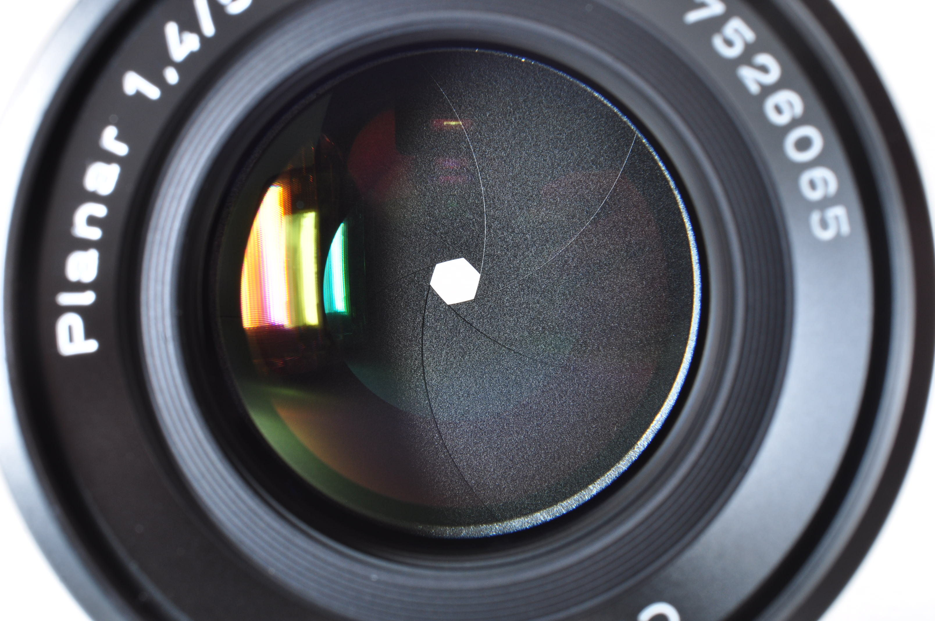 Contax Carl Zeiss Planar T* 50mm f/1.4 MMJ Lens CY 